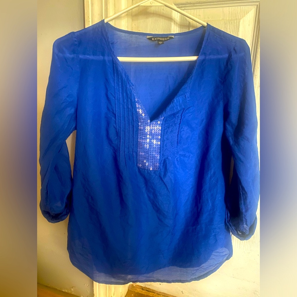 Express blue 3/4 sleeve tunic with sequins size XS fits like a big small